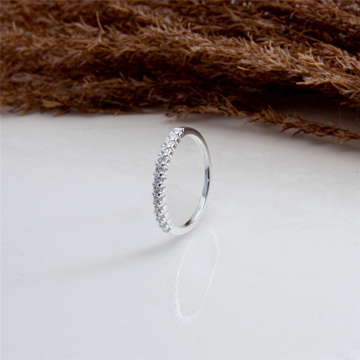 ANEL PRATA MEIA ALIANÇA TRABALHADA COM ZIRCÔNIAS 