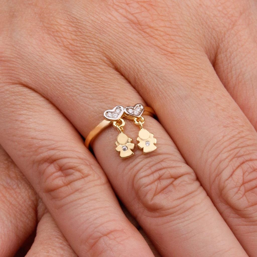 ANEL FOLHEADO A OURO CORAÇÕES COM MENINAS