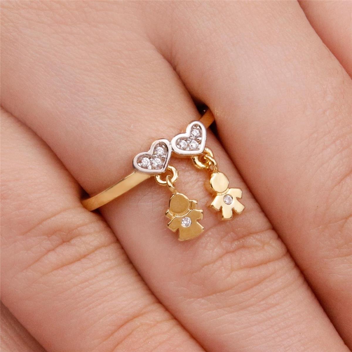 ANEL FOLHEADO A OURO CORAÇÕES COM MENINA E MENINO 