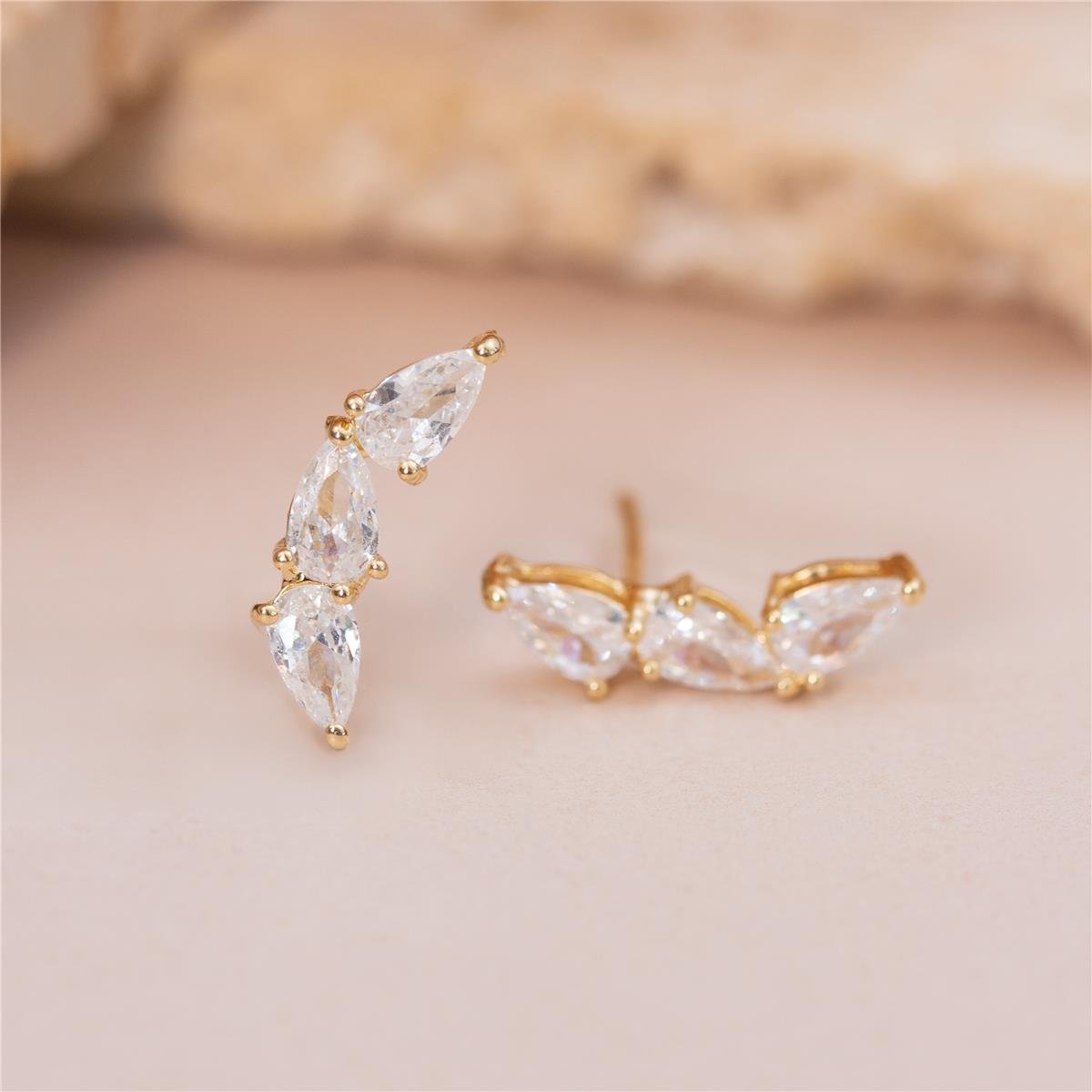 BRINCO FOLHEADO A OURO EAR CUFF DE MINI GOTAS
