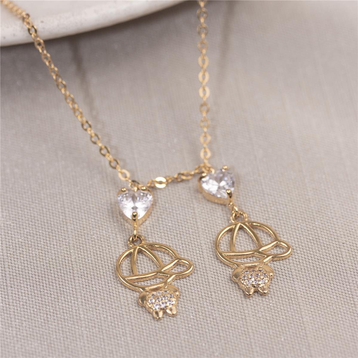 COLAR FOLHEADO A OURO MENINOS VAZADOS COM CORAÇÃO