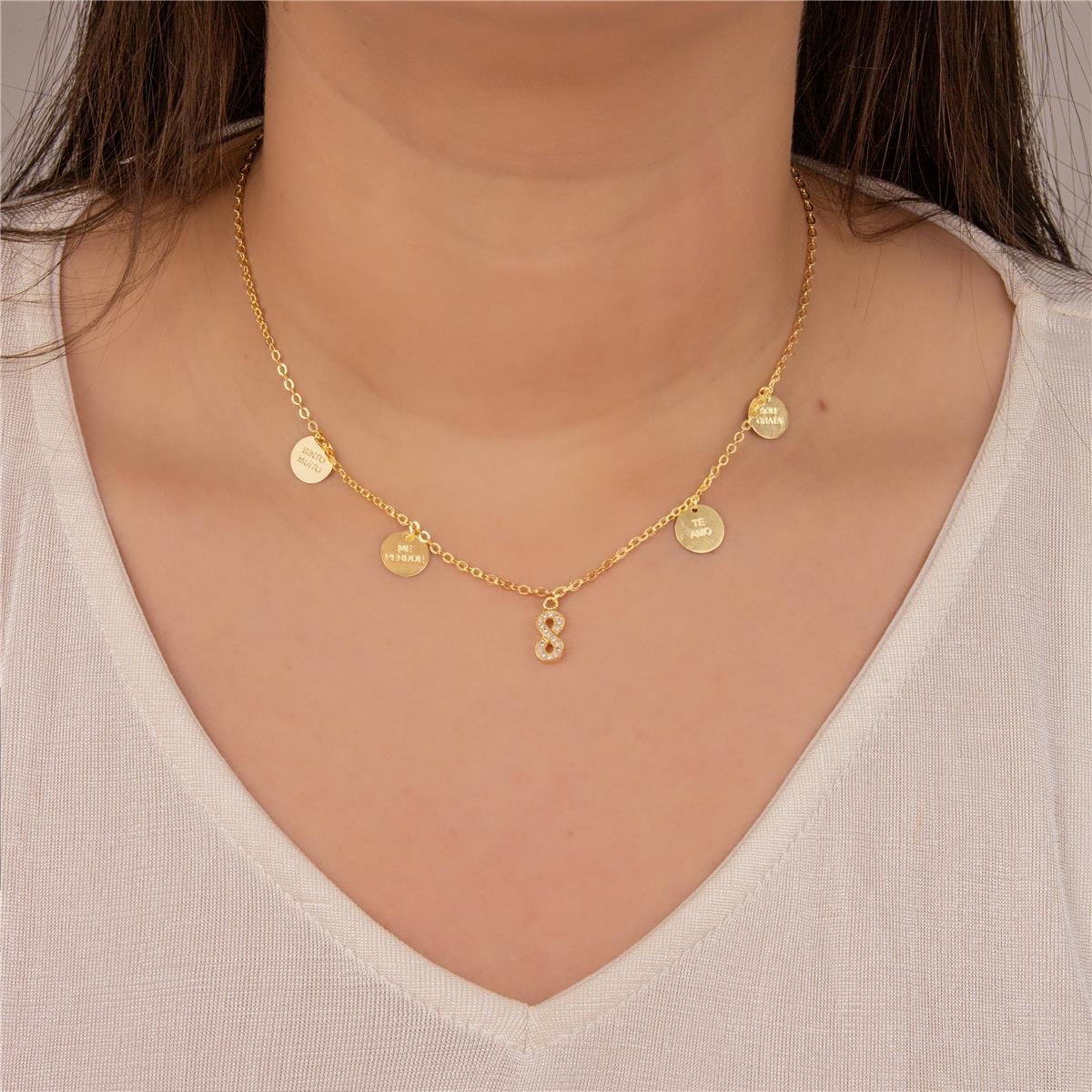 COLAR FOLHEADO A OURO INFINITO DE ZIRCÔNIA COM MEDALHAS