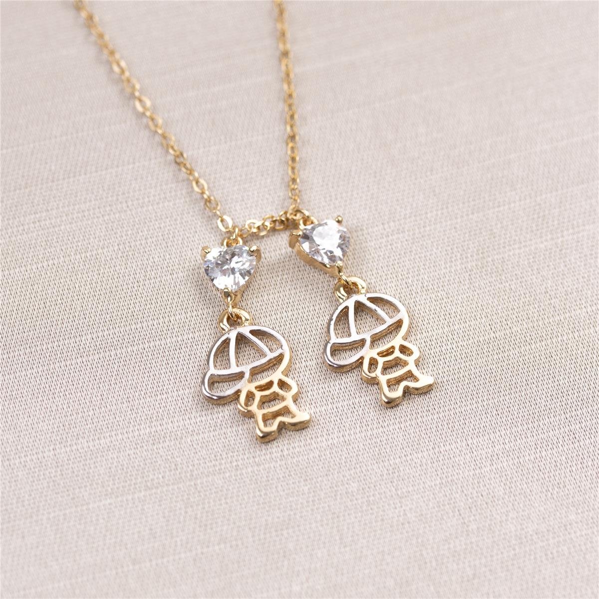 COLAR FOLHEADO A OURO CORAÇÕES COM MENINOS