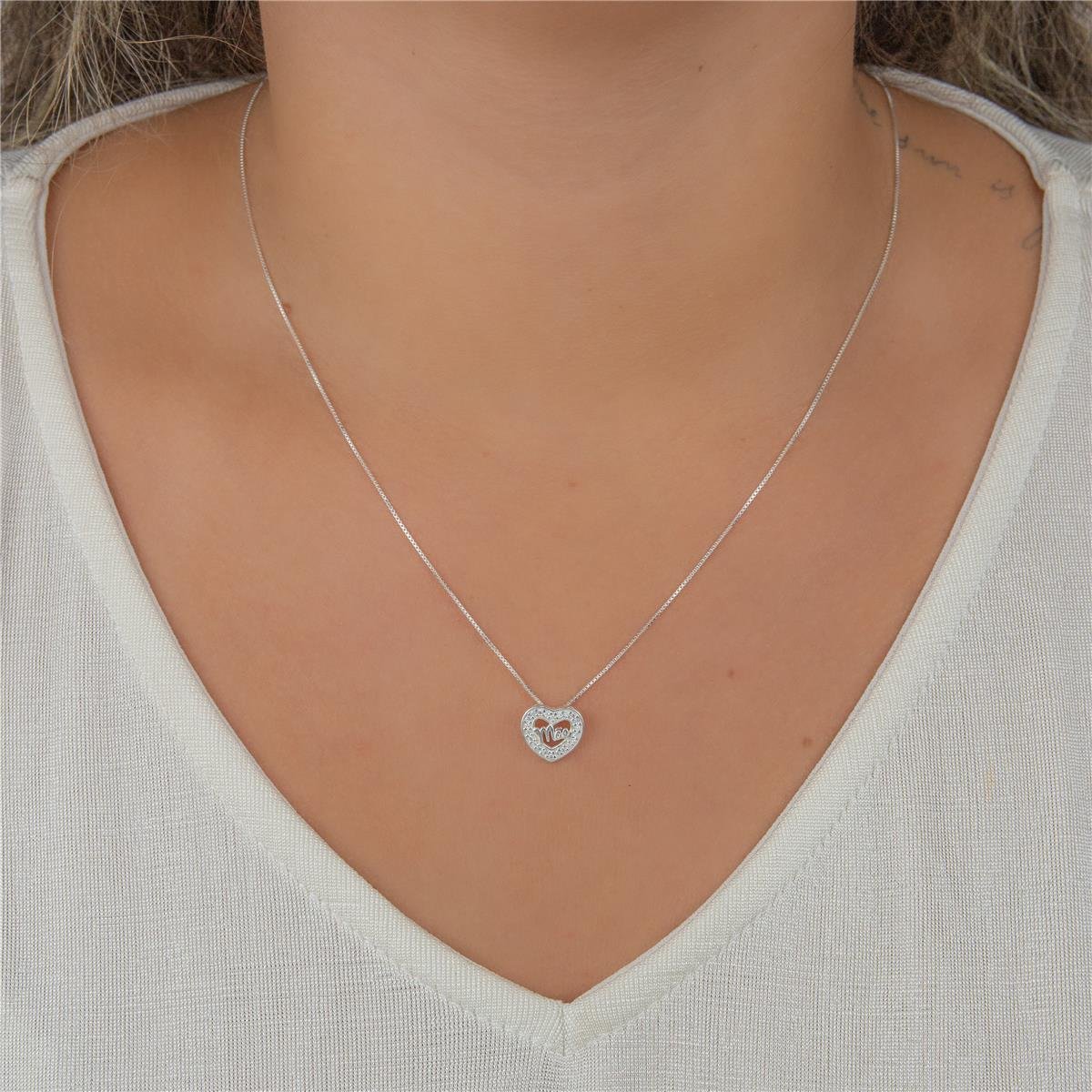 COLAR PRATA VENEZINAO COM CORAÇÃO DE ZIRCÔNIAS E COM MÃE