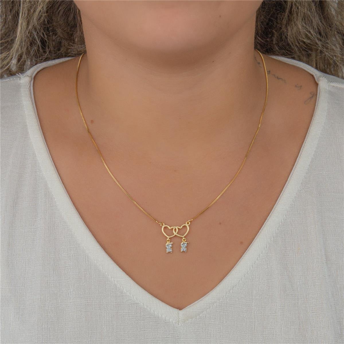 CORDÃO FOLHEADO A OURO CORAÇÕES COM MENINOS 