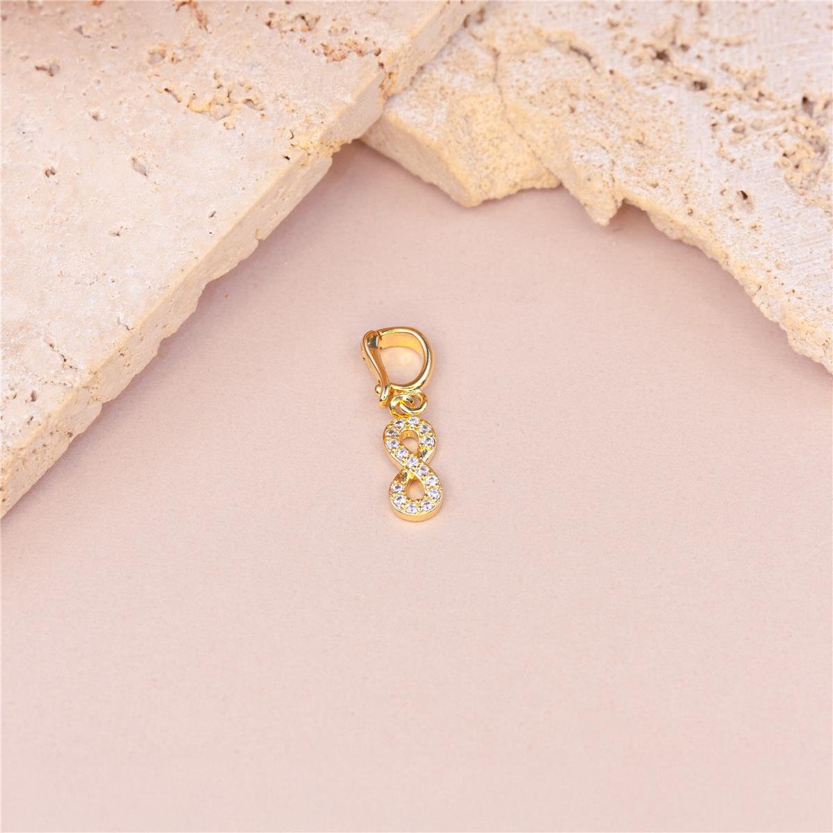 PINGENTE FOLHEADO A OURO INFINITO DE ZIRCÔNIAS E FECHO CLIQUE