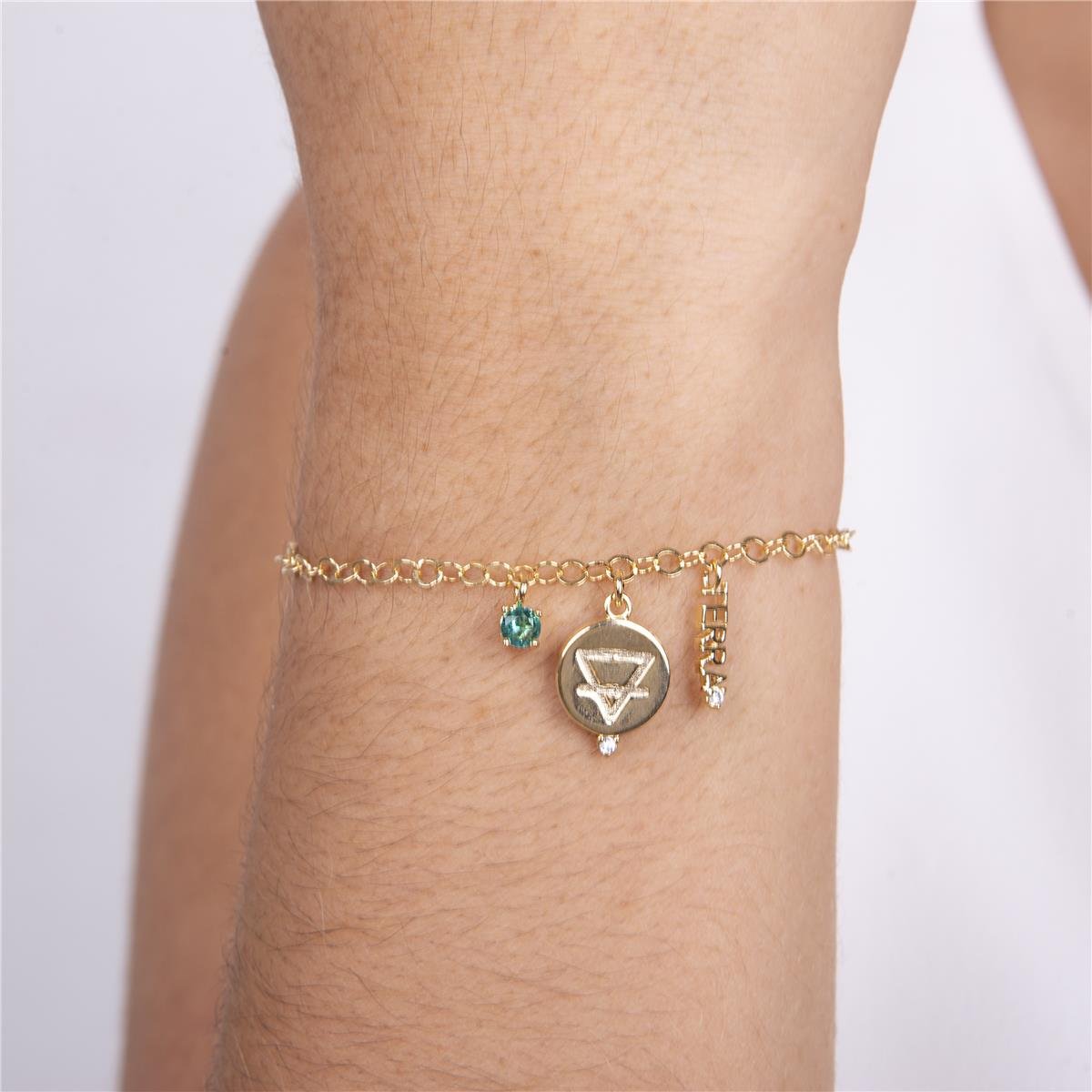 PULSEIRA FOLHEADO A OURO COM PALAVRA E SIMBOLO DO ELEMENTO TERRA