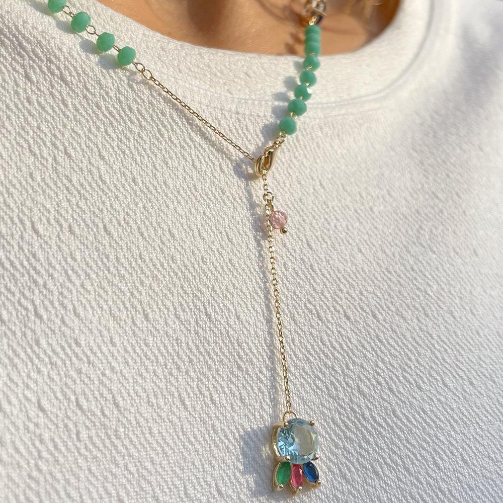 COLAR FOLHEADO A OURO FIO COM CRISTAIS E PEDRAS