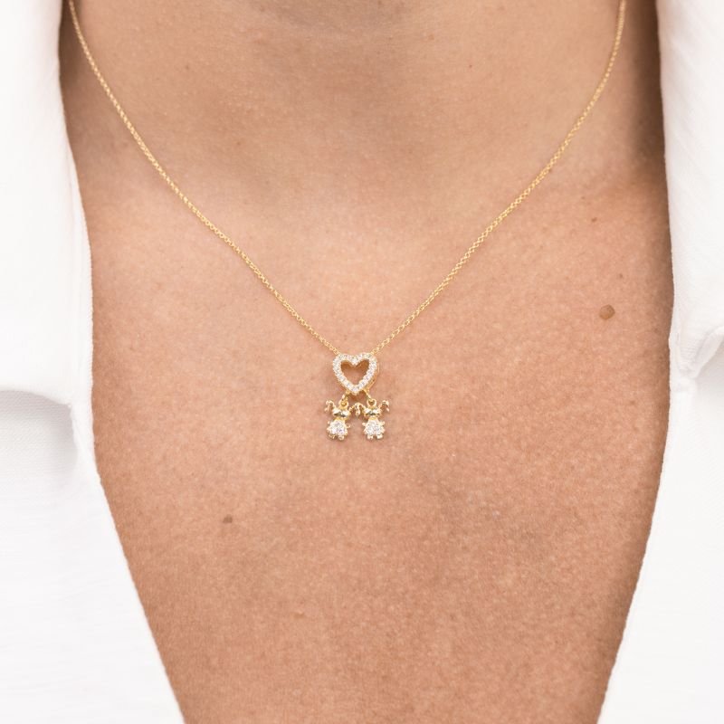 COLAR FOLHEADO A OURO CORAÇÃO COM MENINAS DE ZIRCÔNIAS